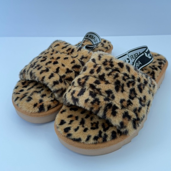 Koolaburra Leopard by UGG cheetah Print Flats - Picture 7 of 11